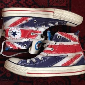 converse british flag shoes
